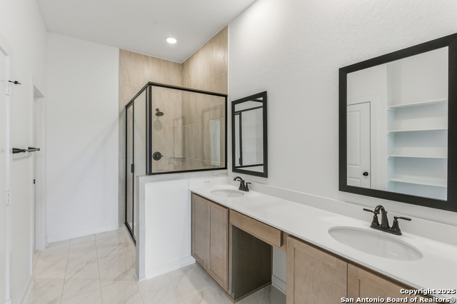 Image 16 of 35 For 9439 Hidden Stone