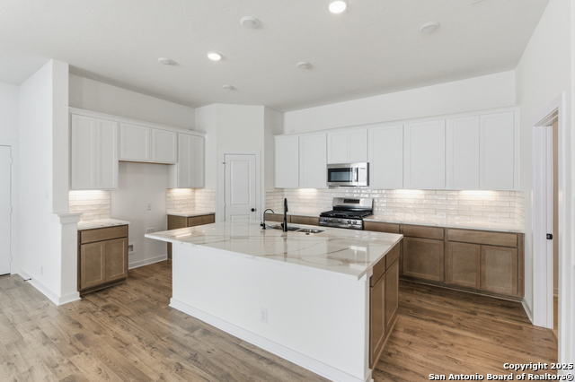 Image 21 of 35 For 9439 Hidden Stone