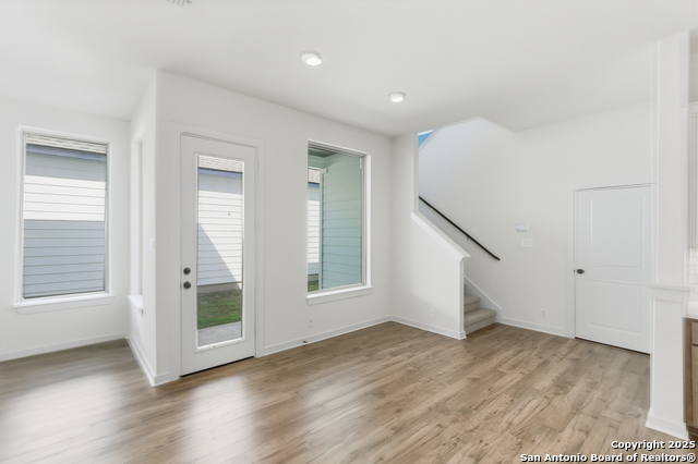 Image 23 of 35 For 9439 Hidden Stone