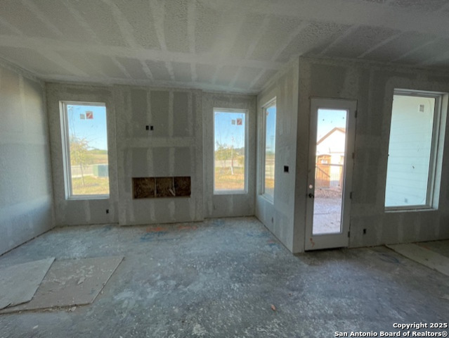 Image 6 of 35 For 9439 Hidden Stone