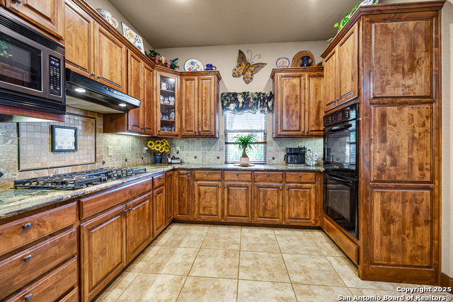 Image 9 of 30 For 2581 Otter