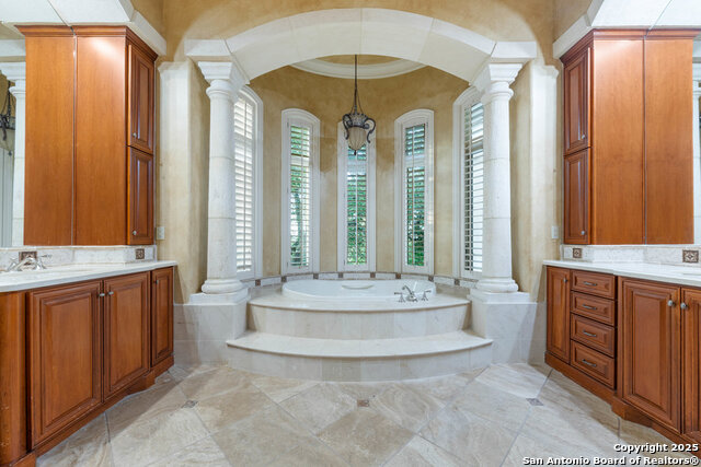 Image 21 of 38 For 217 Bella Riva