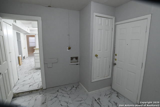 Image 6 of 16 For 4406 Sun Vista