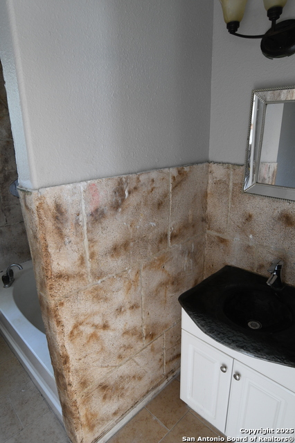 Image 13 of 15 For 126 Morrow St