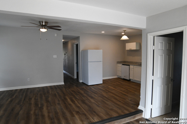 Image 4 of 15 For 126 Morrow St