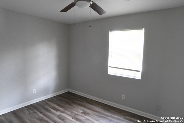 Image 8 of 15 For 126 Morrow St