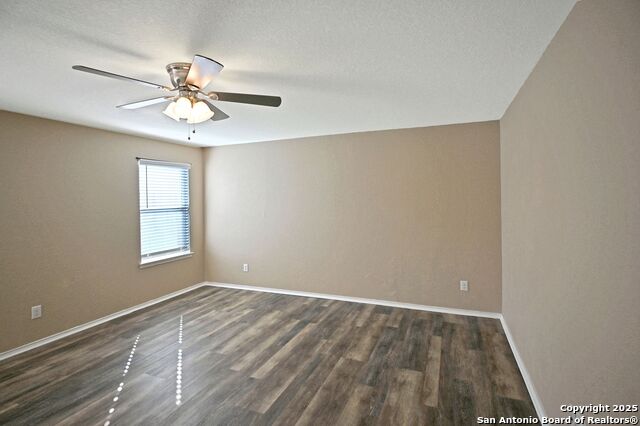 Image 17 of 26 For 1433 Cutler Bay