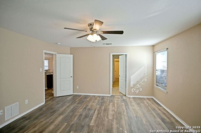 Image 18 of 26 For 1433 Cutler Bay