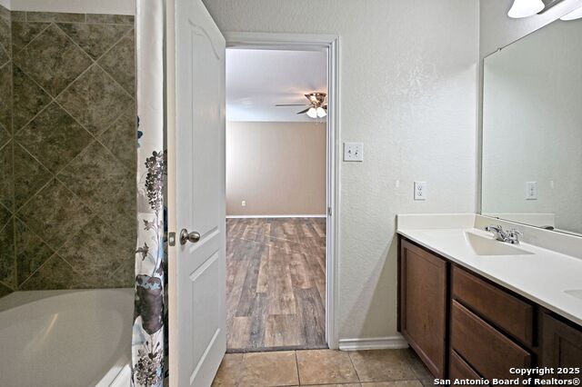 Image 20 of 26 For 1433 Cutler Bay