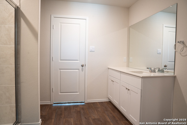 Image 11 of 20 For 5903 Cosmic Crisp