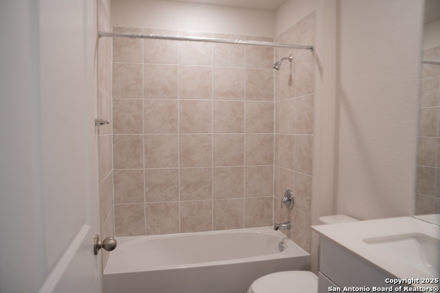 Image 14 of 20 For 5903 Cosmic Crisp