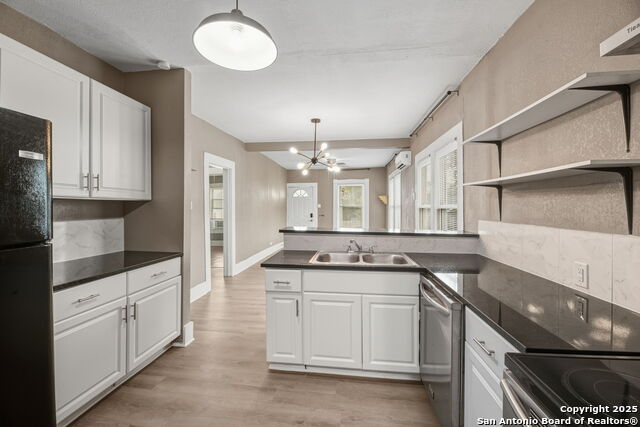 Image 11 of 27 For 143 Paul  