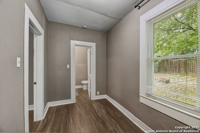 Image 20 of 27 For 143 Paul  