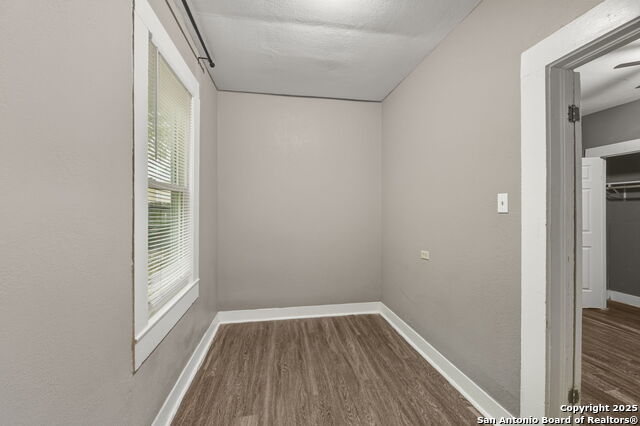 Image 21 of 27 For 143 Paul  