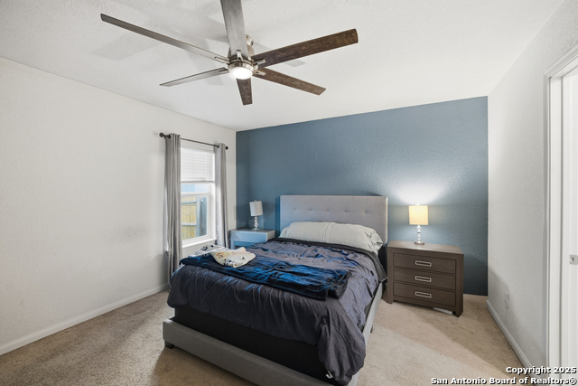 Listing photo id 16 for 6519 Luckey Square