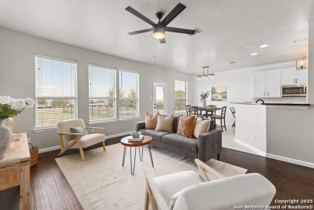 Image 15 of 33 For 3727 Columbia