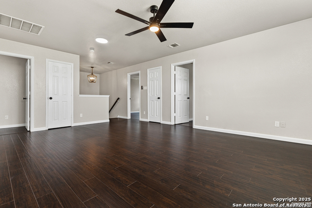 Image 25 of 33 For 3727 Columbia