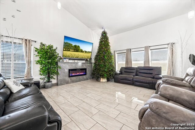 Image 21 of 81 For 6653 Fm 539  