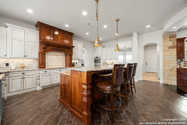 Image 13 of 79 For 114 Hunters View