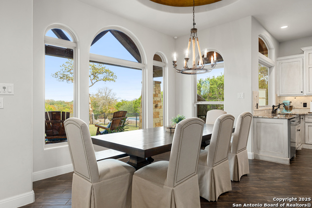 Image 21 of 79 For 114 Hunters View