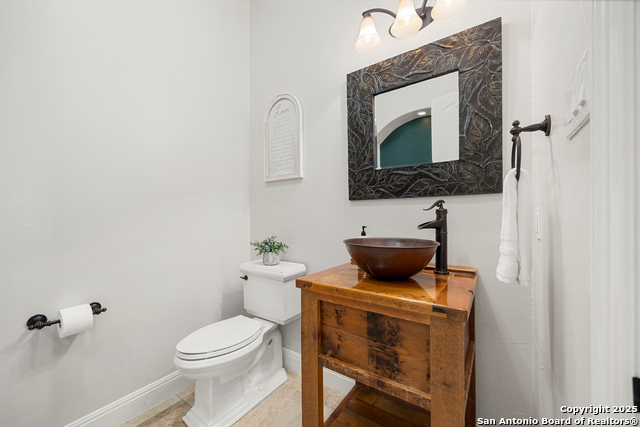 Image 27 of 79 For 114 Hunters View