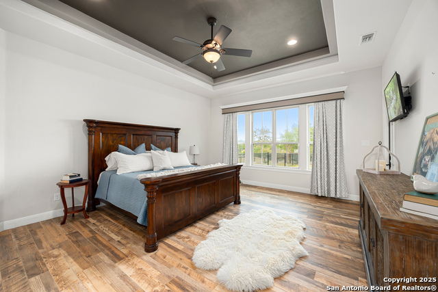 Image 29 of 79 For 114 Hunters View