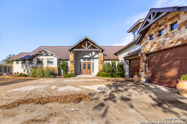 Image 3 of 79 For 114 Hunters View