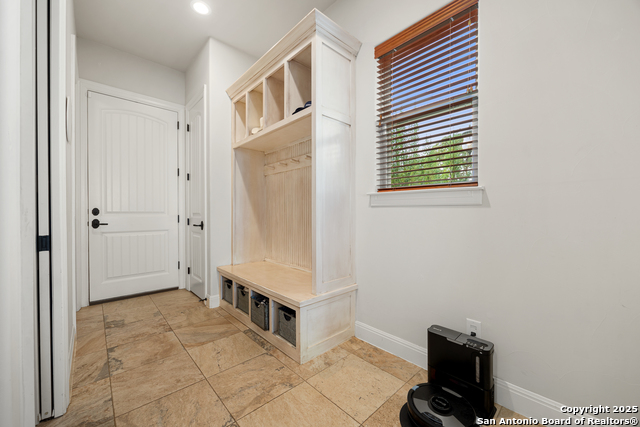 Image 42 of 79 For 114 Hunters View