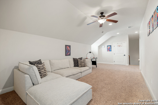 Image 51 of 79 For 114 Hunters View