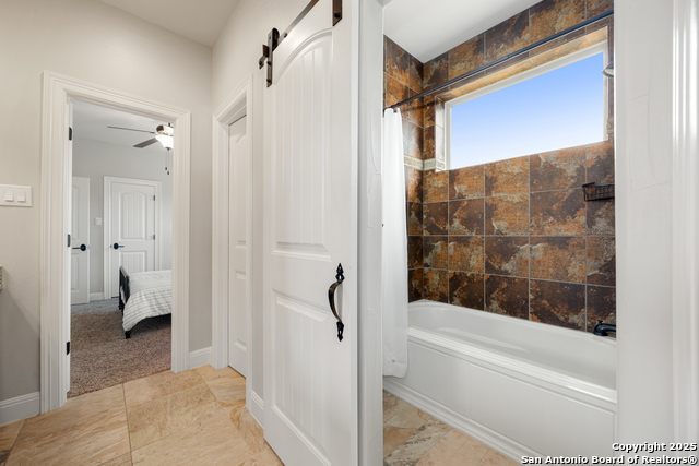 Image 54 of 79 For 114 Hunters View