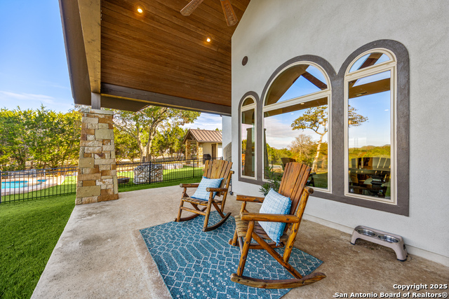 Image 59 of 79 For 114 Hunters View