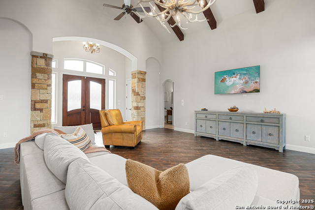 Image 6 of 79 For 114 Hunters View