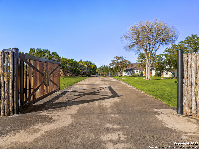 Image 68 of 79 For 114 Hunters View