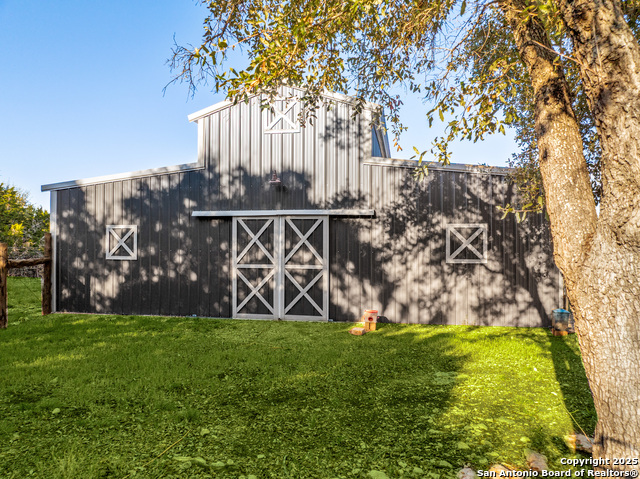 Image 72 of 79 For 114 Hunters View