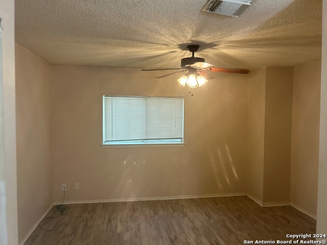 Image 9 of 9 For 12275 Apricot Dr