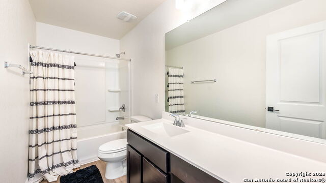 Image 18 of 23 For 8519 Adler Fall Lane