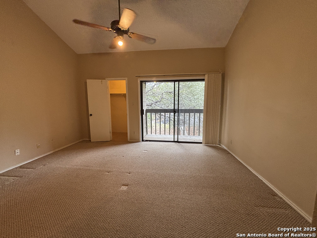 Image 17 of 22 For 11815 Vance Jackson  1602