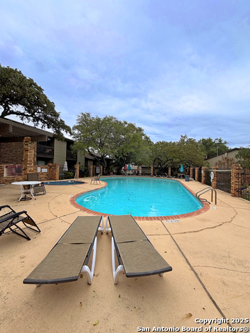 Image 22 of 22 For 11815 Vance Jackson  1602