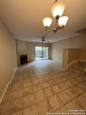 Image 7 of 22 For 11815 Vance Jackson  1602