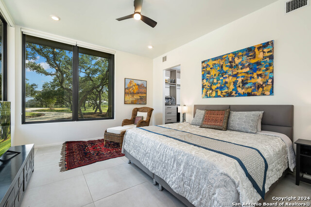 Listing photo id 24 for 210 Cliffside