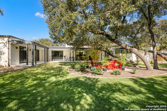 Listing photo id 36 for 210 Cliffside