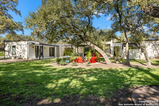 Listing photo id 38 for 210 Cliffside