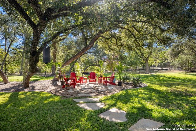 Listing photo id 42 for 210 Cliffside