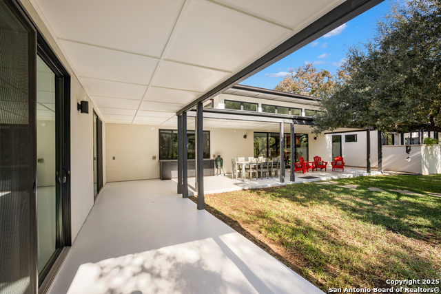 Listing photo id 44 for 210 Cliffside