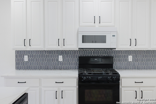 Image 11 of 37 For 8347 Piney Wood