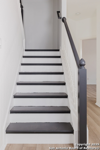 Image 24 of 37 For 8347 Piney Wood