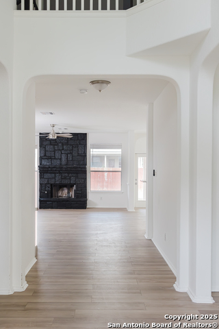 Image 3 of 37 For 8347 Piney Wood