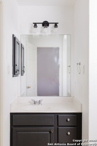 Image 30 of 37 For 8347 Piney Wood