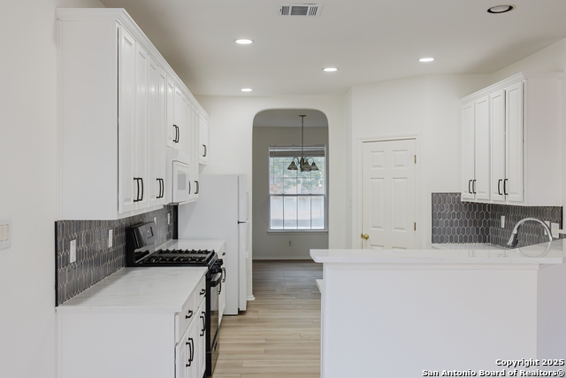 Image 7 of 37 For 8347 Piney Wood