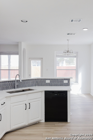 Image 8 of 37 For 8347 Piney Wood